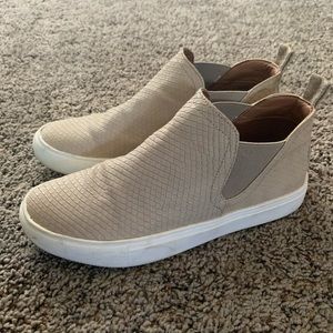 Tan booties size 7